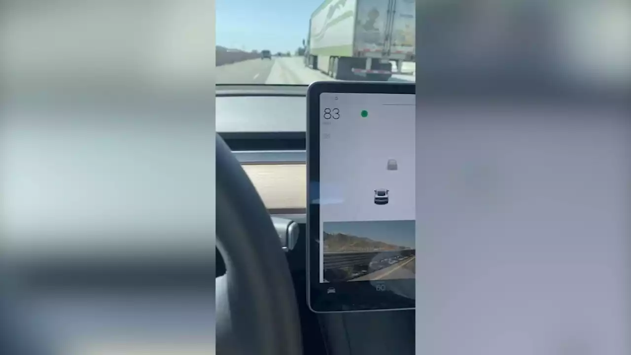 CA man says screen on his new Tesla froze, causing vehicle to be stuck at 83 mph on freeway