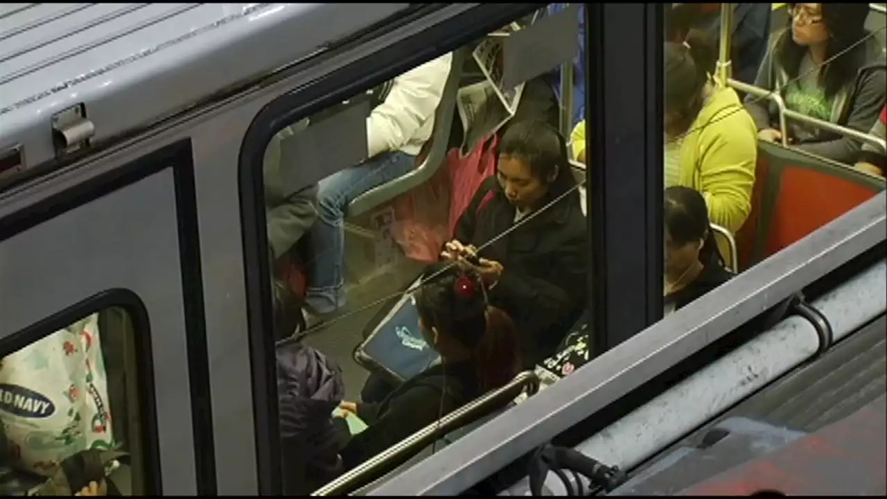 Effort underway to unify Bay Area's 27 transit operators as commuters return to work