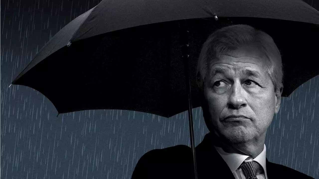 Jamie Dimon sees 'storm clouds on the horizon'