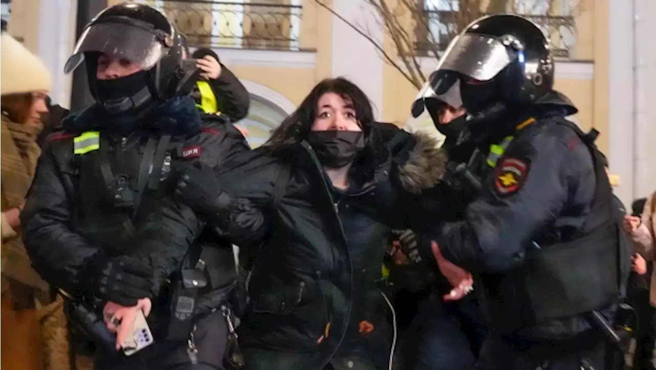 Russia crackdown silencing war protests, both big and small