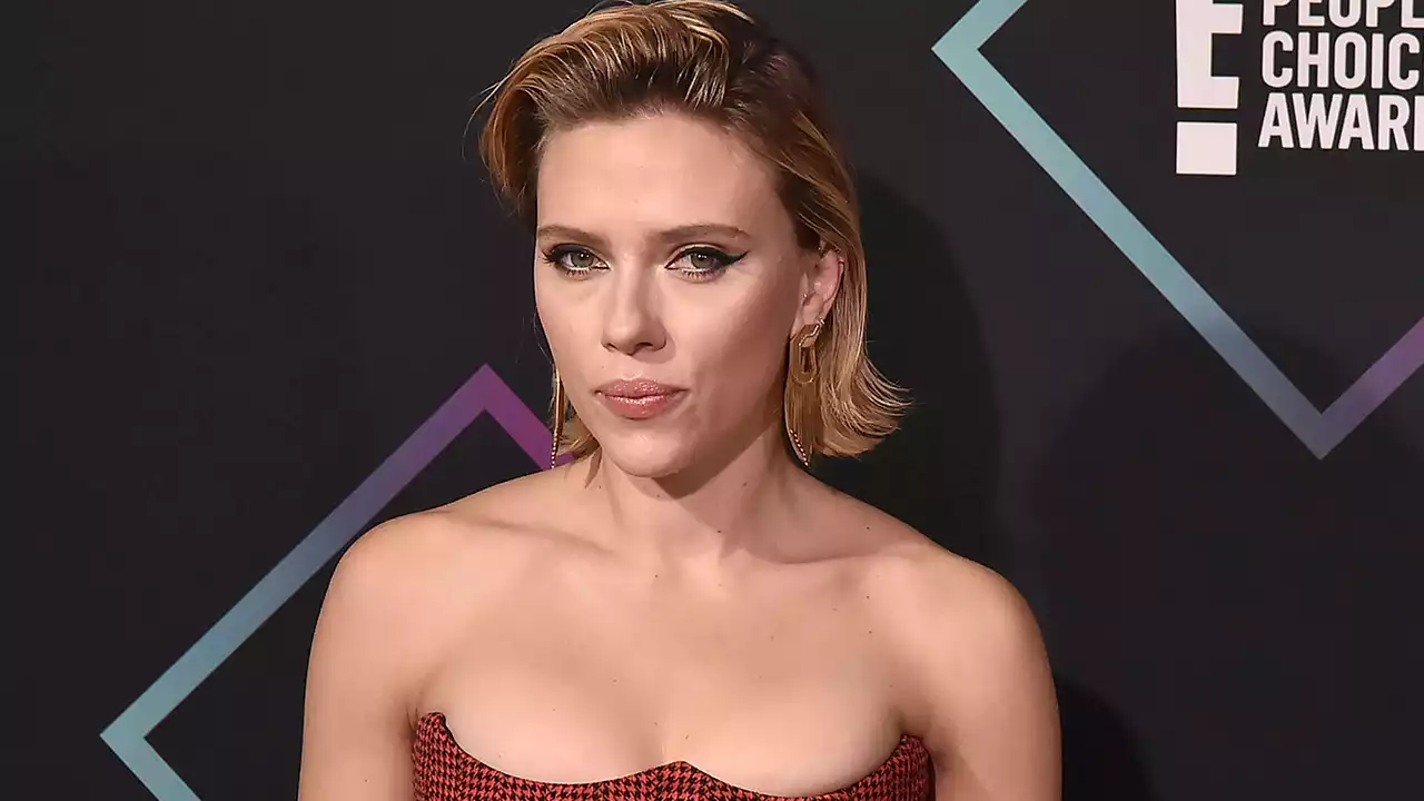 Scarlett Johansson slams 'nasty' sex rumor: 'Outrageous'