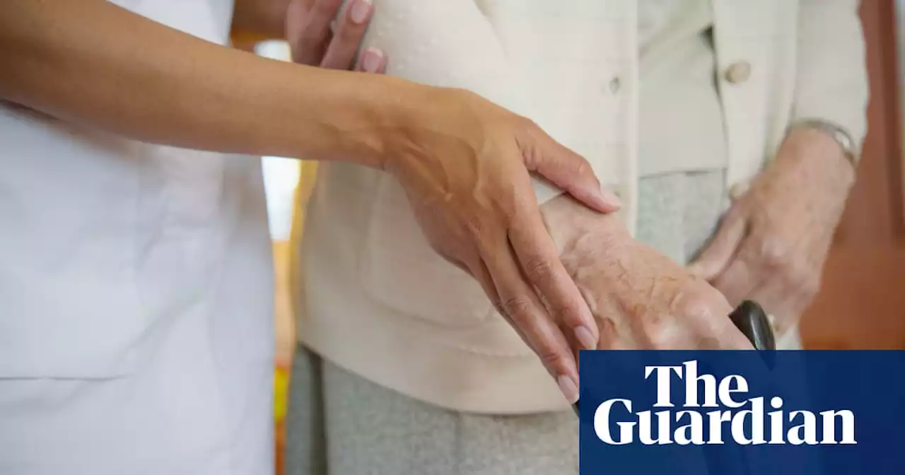 Home aged care staff at ‘breaking point’, as most miss out on Coalition’s $800 bonus