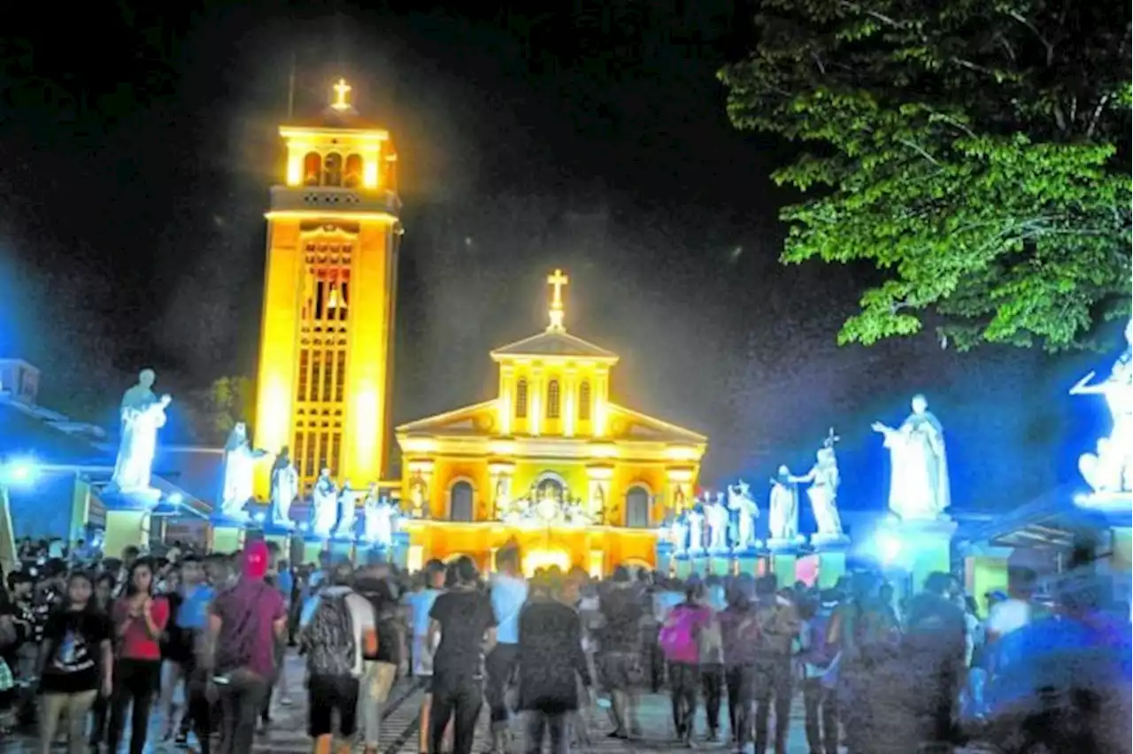 In Pangasinan, Lenten walk to Manaoag Church revived