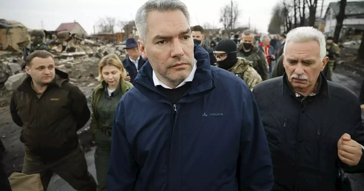 Verhandlungen: Nehammer bietet „aktive“ Rolle an