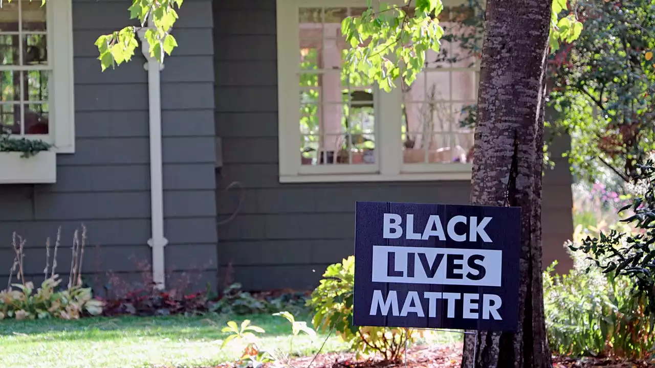 Palo Alto police investigate vandalism of 'Black Lives Matter' sign as hate crime