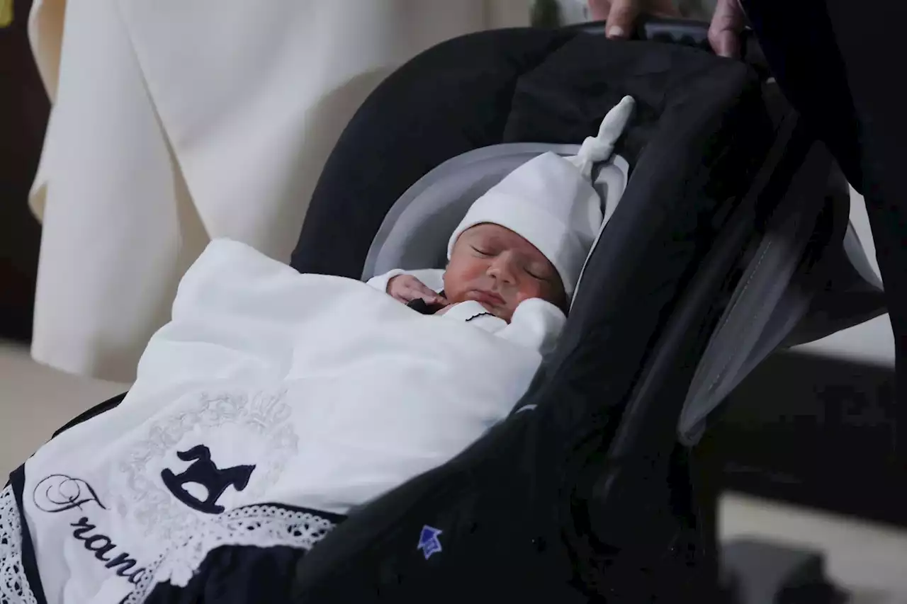 En fotos: así fue la presentación de Francisco Fernández Yañez, el segundo hijo del Presidente