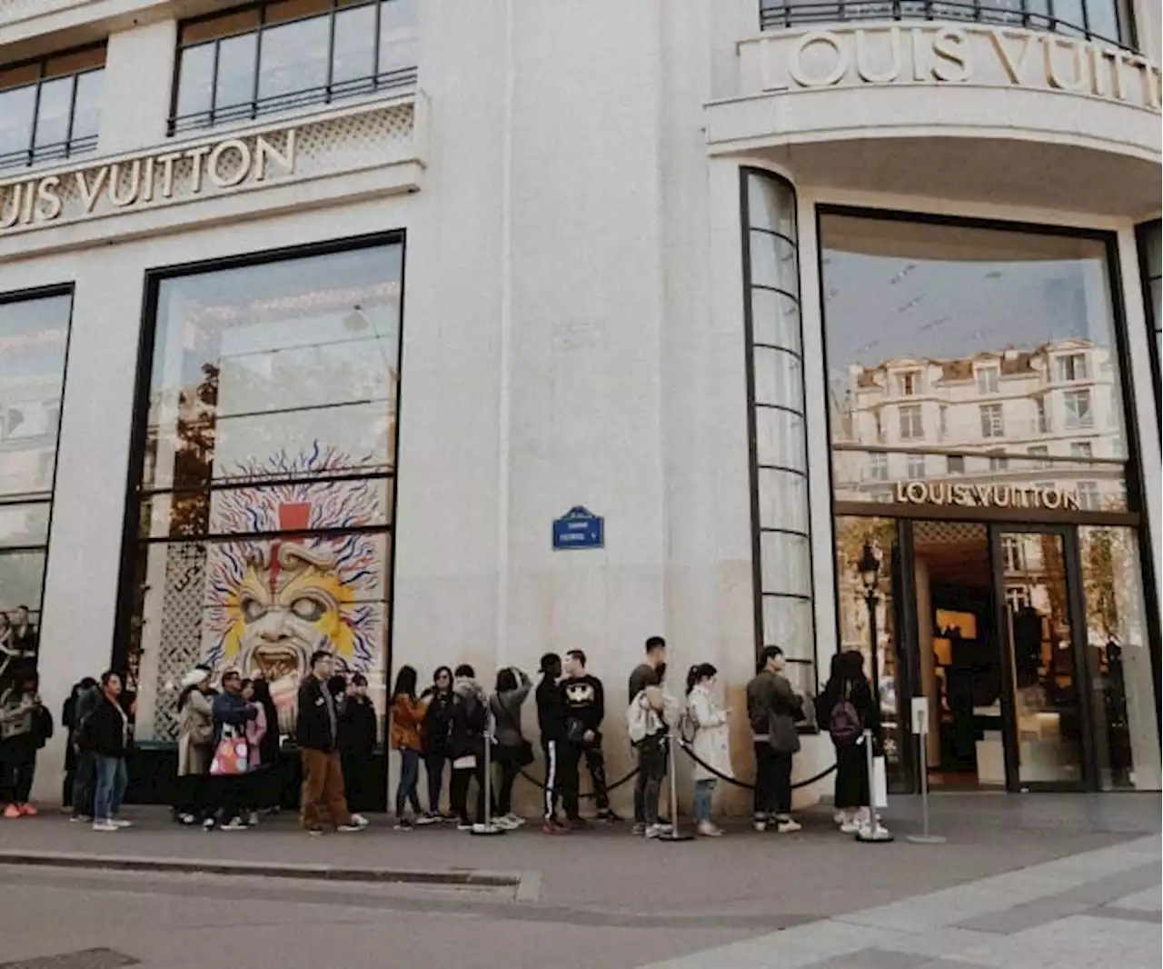 LVMH Records €18 billion Revenue for Q1 2022