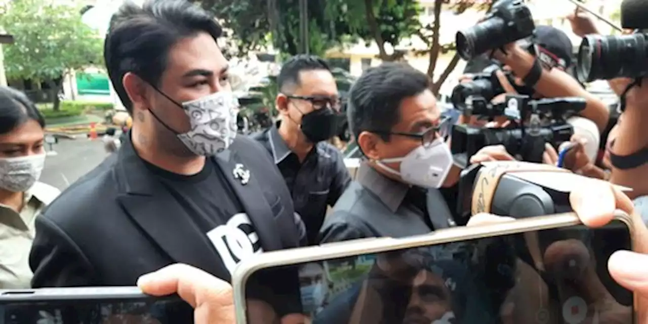 Usai Diperiksa Bareskrim, Ivan Gunawan Kembalikan Uang Kontrak 3 Bulan dari DNA Pro | merdeka.com