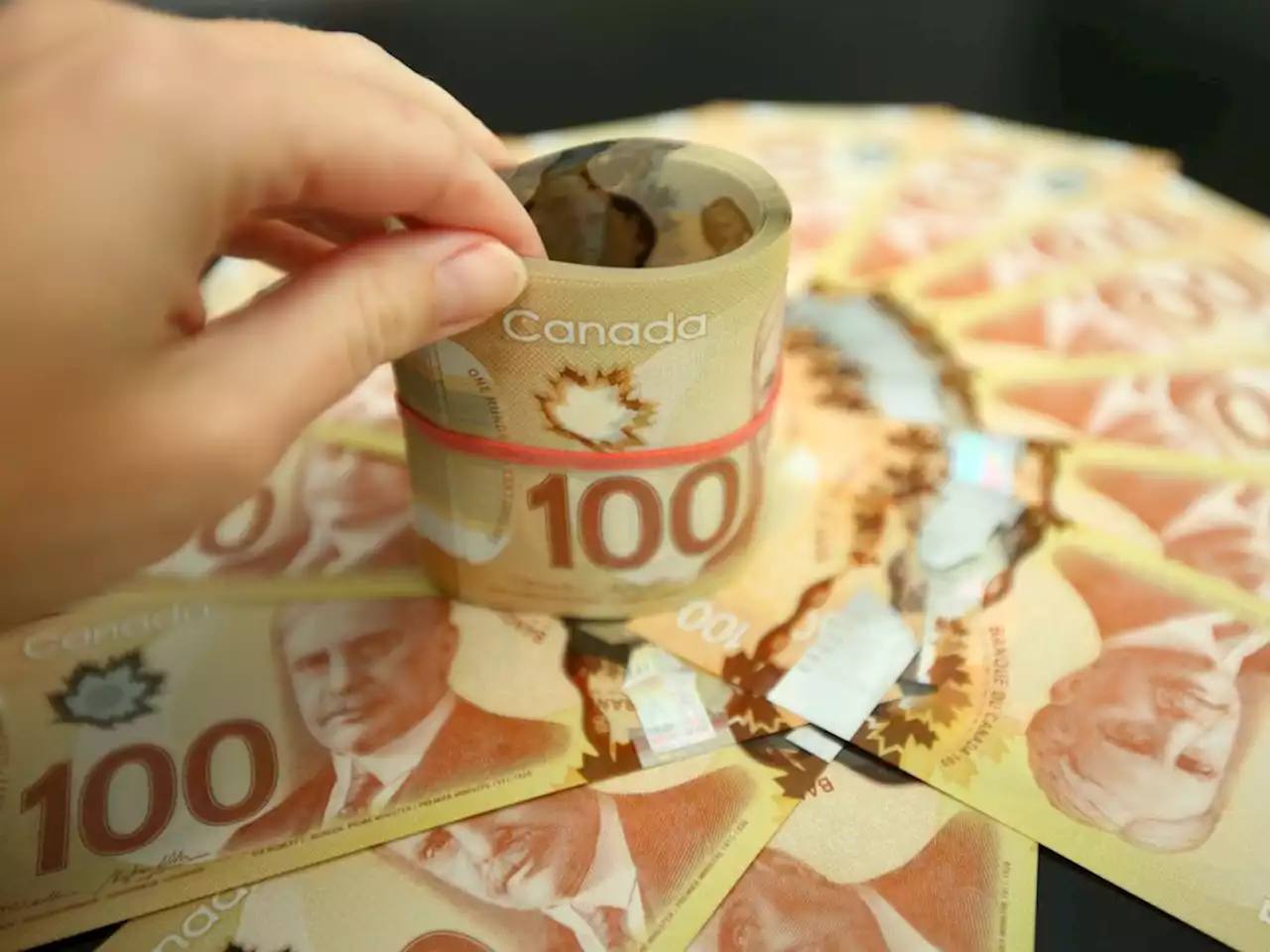 CRA data show there's little to gain from increasing the minimum tax on top earners