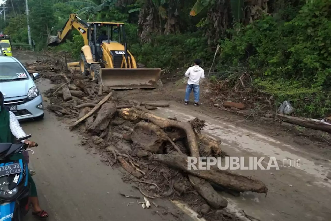 Jalur Trans Sulawesi Lumpuh Akibat Banjir Bolaang Mongondow Utara |Republika Online