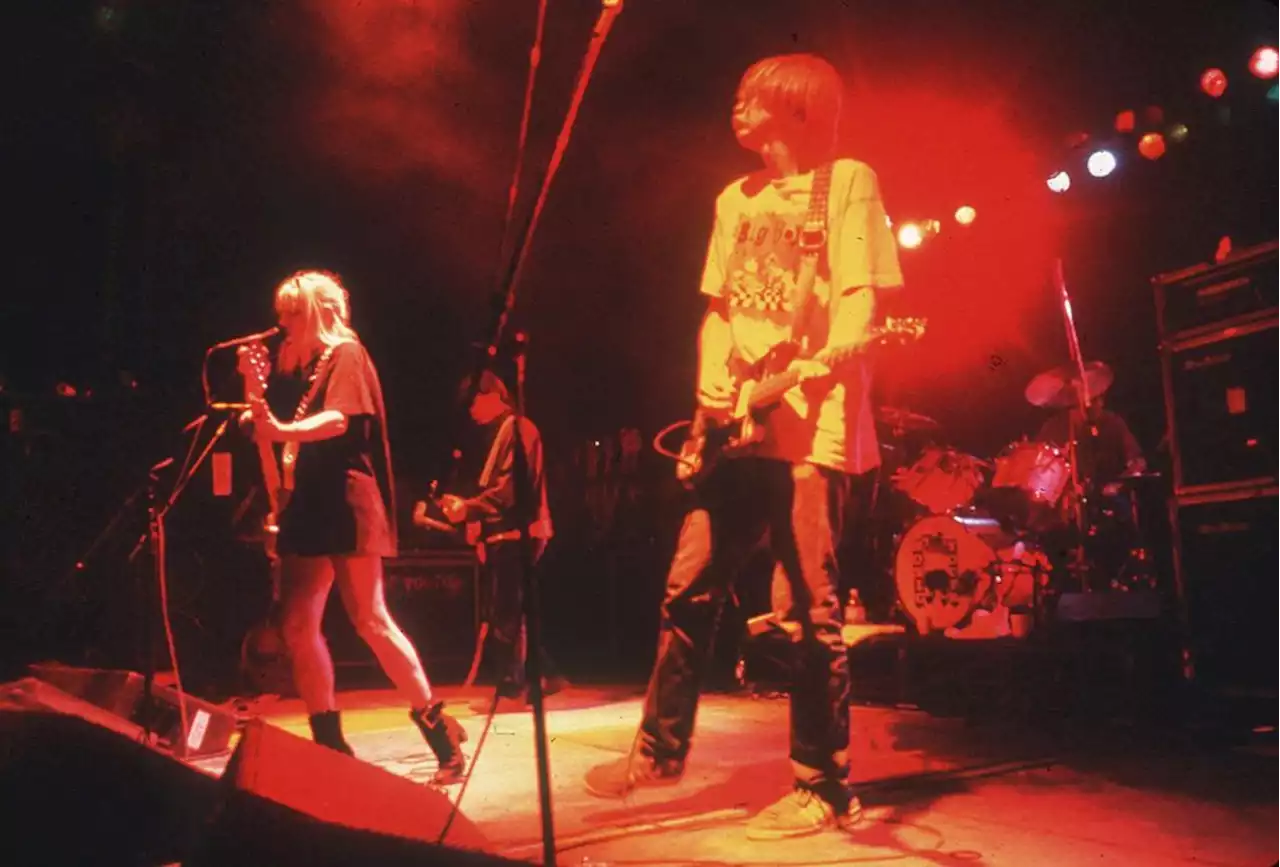 Sonic Youth Unearth 1989 Kyiv Concert to Raise Money for Ukraine Aid