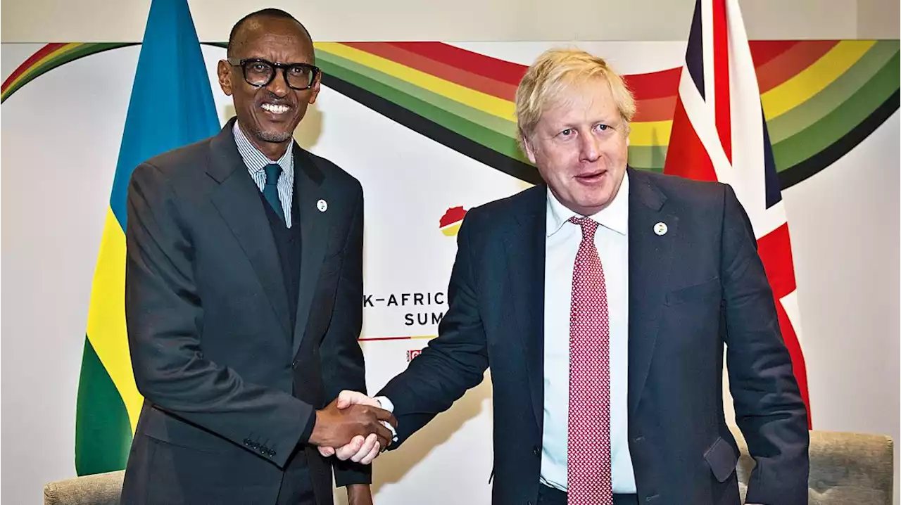 Boris Johnson targets people smugglers in effort to control the Channel with Rwanda deal