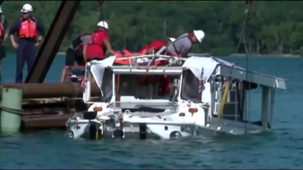 Charges refiled in Missouri duck boat tour sinking that killed 17, including Illinoisans