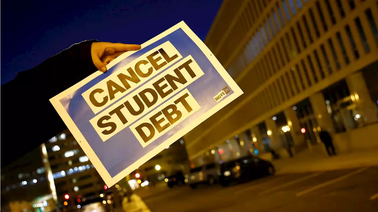 Department of Education to tackle longstanding issues with student debt services