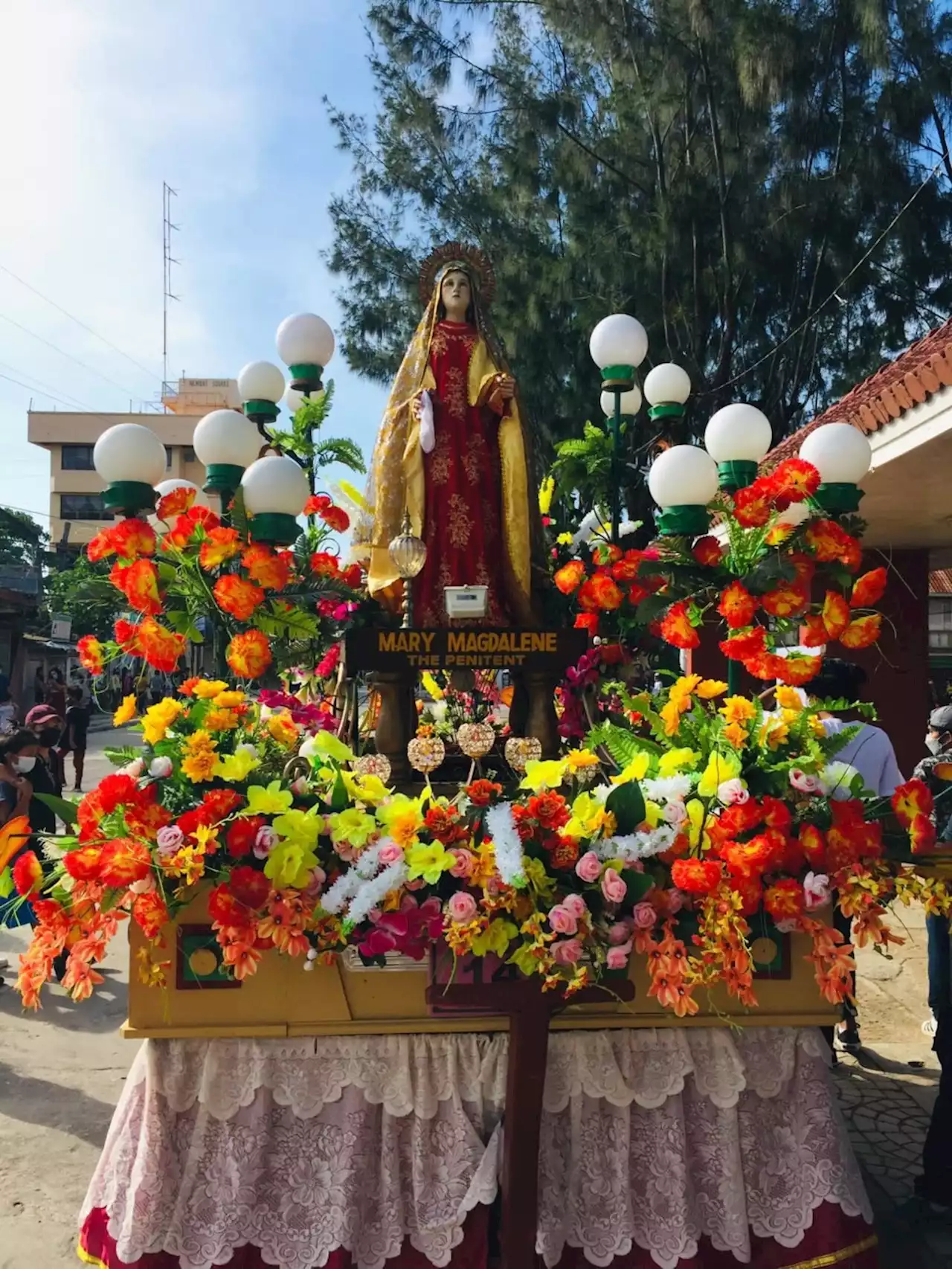 Santo Enterio processions return in Cebu