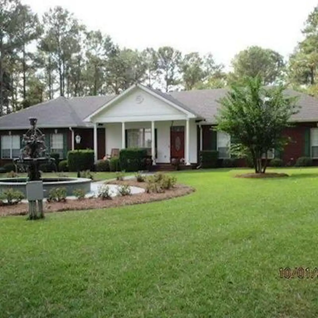 Expensive homes on the market in Dothan