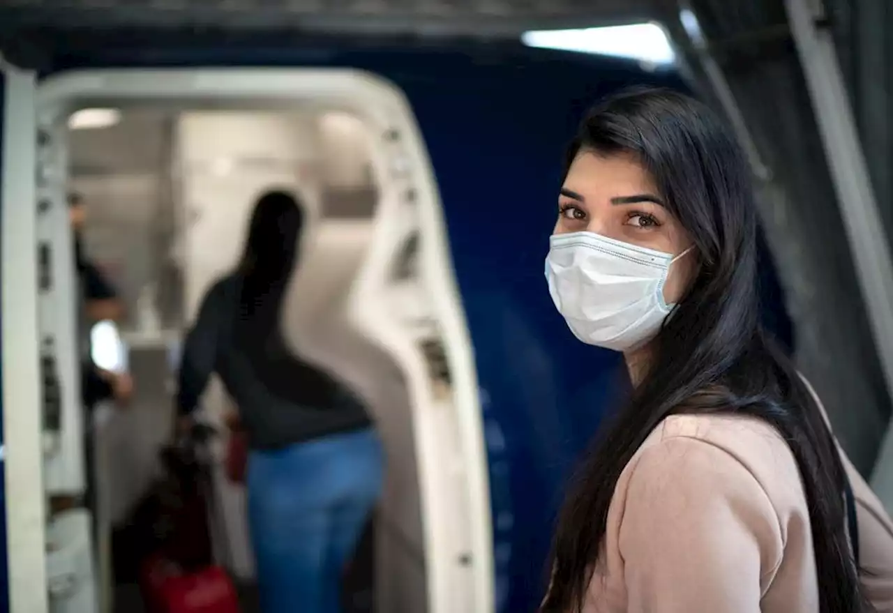 Ex-FDA Chief: These Are The 2 Most Important Times To Mask Up On A Plane