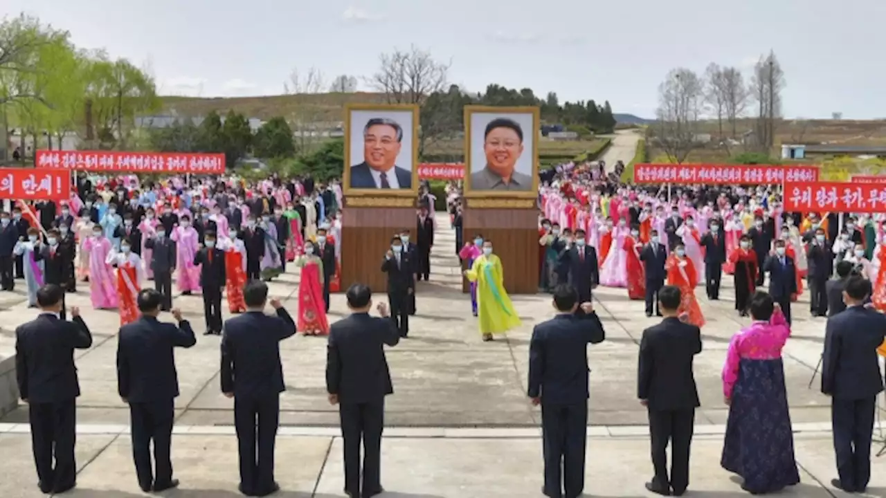 평양서 대규모 경축공연…'태양절 도발' 움직임 아직 없어