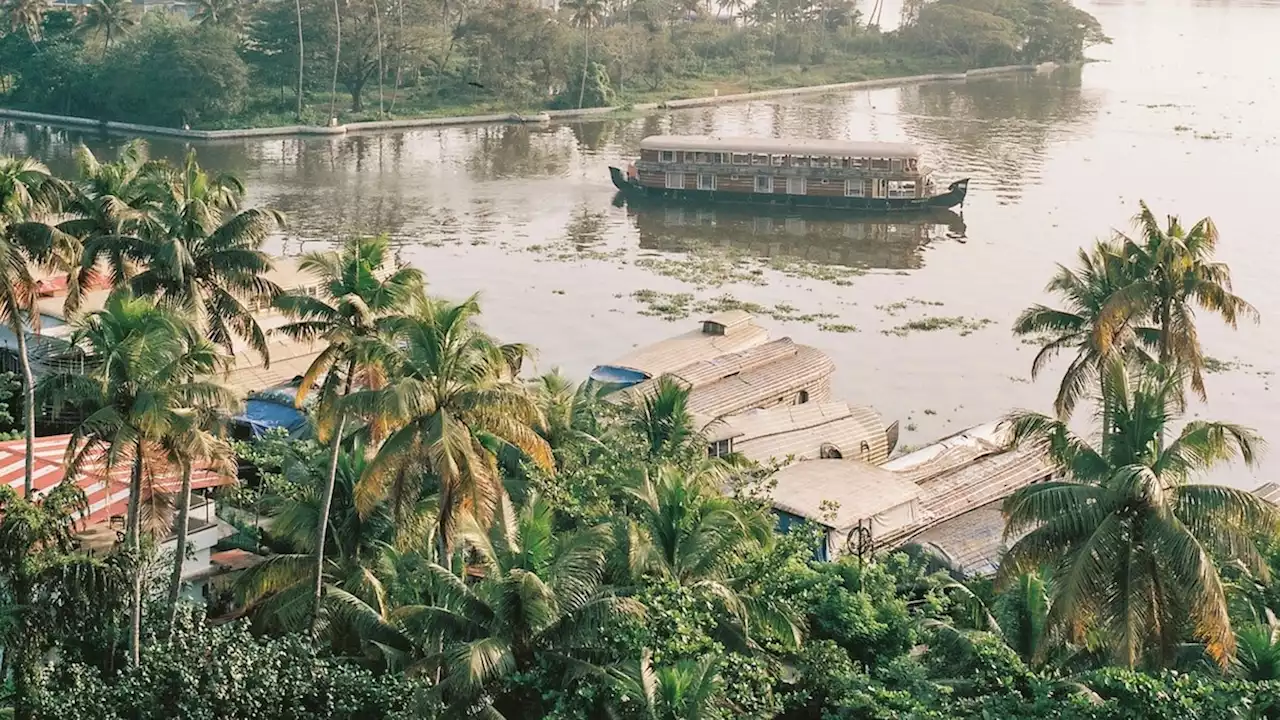 Can solar power save India’s iconic houseboat capital?