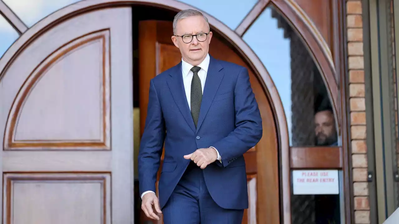 Albanese responds after Labor's 'embarrassing backflip'