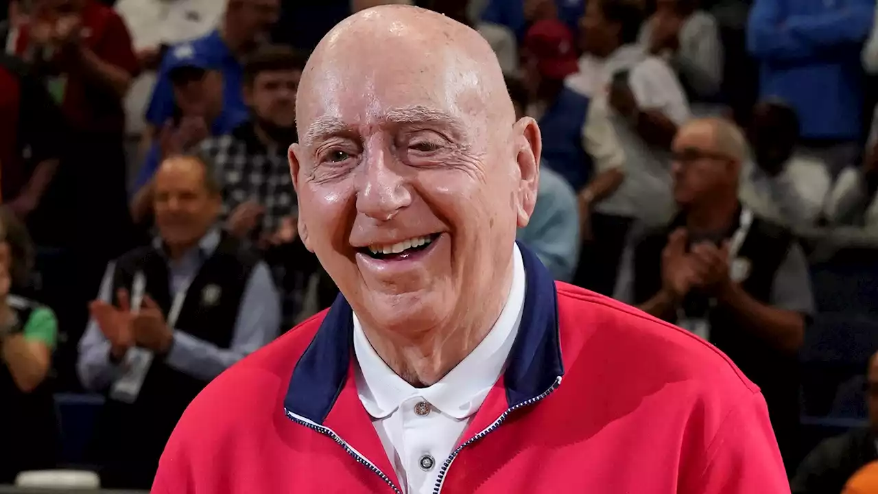 ESPN's Dick Vitale rings bell in celebration of being cancer free