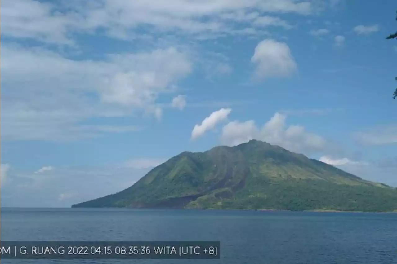 Status Gunung Ruang-Sulut jadi waspada setelah kegempaan meningkat