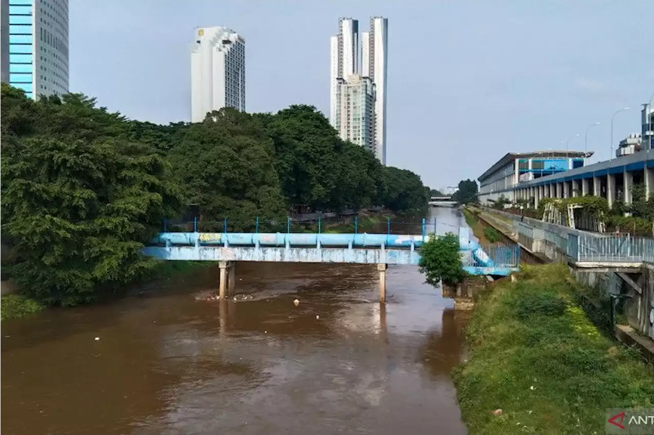 Tiga wilayah di DKI Jakarta berpotensi hujan ringan pada Sabtu