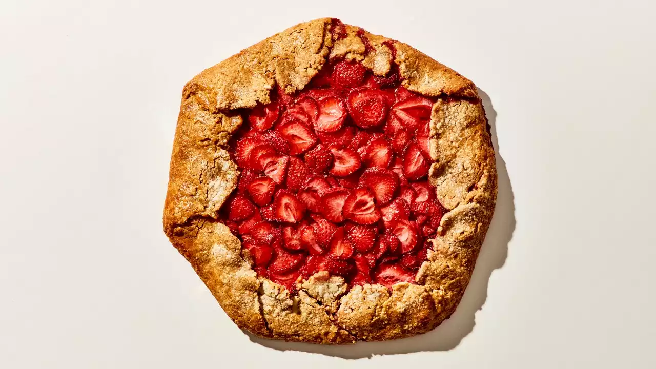 Strawberry–Graham Galette