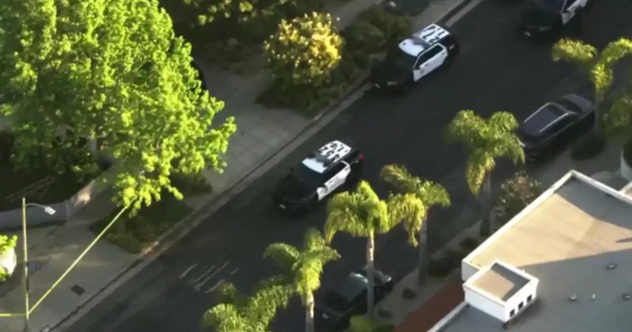 Death investigation underway in Venice, where two people found dead of unknown causes