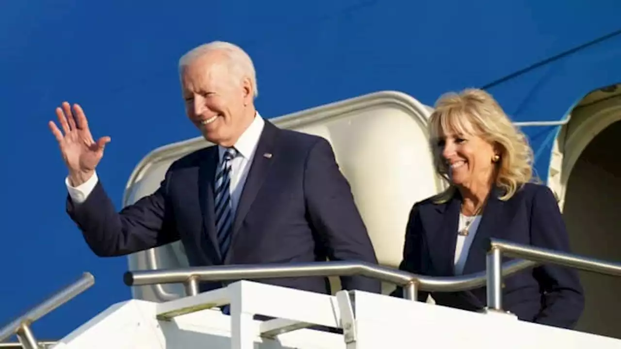 Biden, first lady earned nearly $611,000 in 2021, tax filing shows