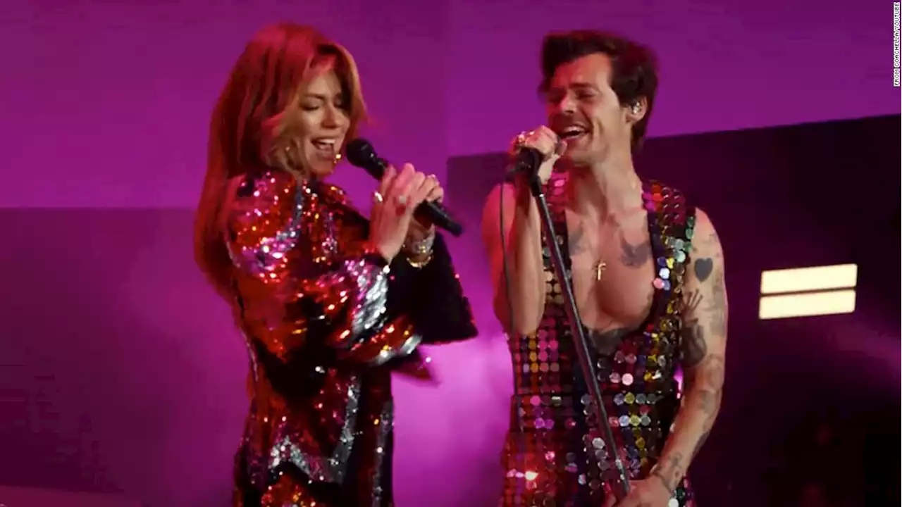 Harry Styles performs on stage with 'star-struck' Shania Twain at Coachella