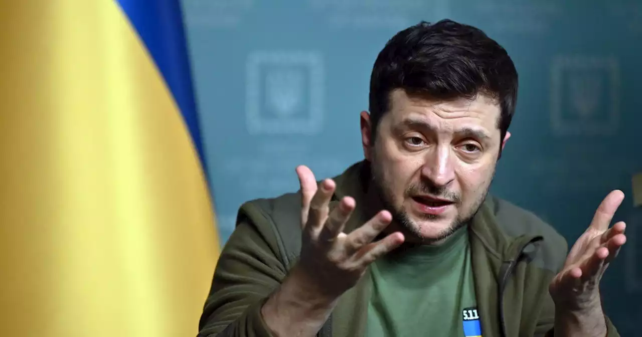 Zelenskyy Says World Should 'Be Ready' for Putin to Use Nuclear Weapons