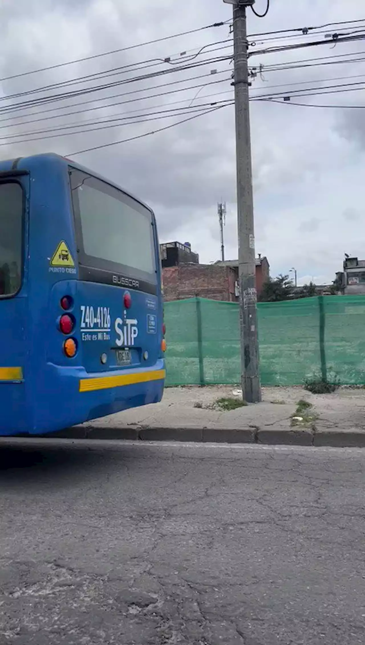 Un bus del SITP se incendió en la Calle 1 en Bogotá