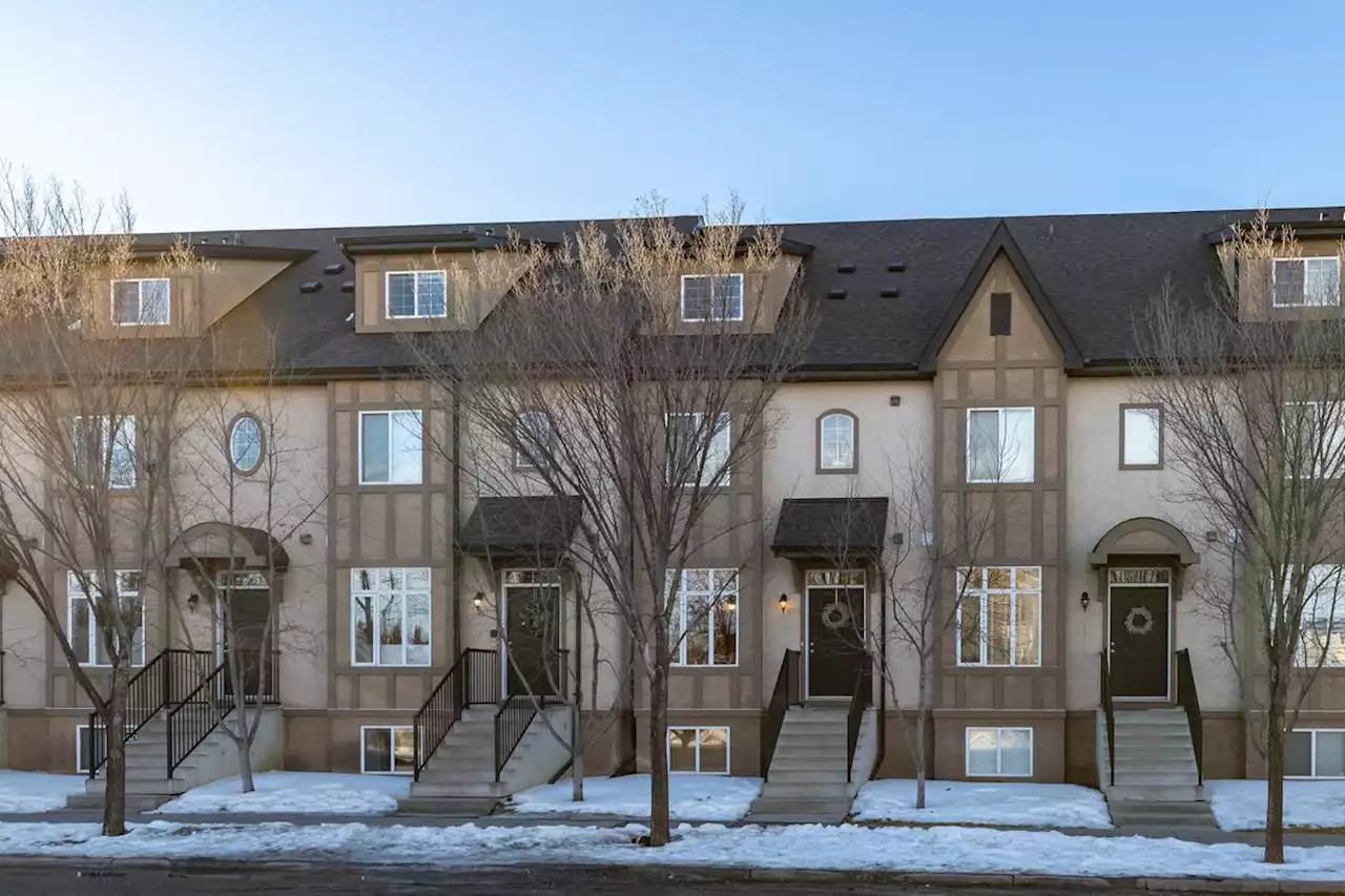 Outbid in first go, buyers seize chance for neighbouring Calgary townhouse