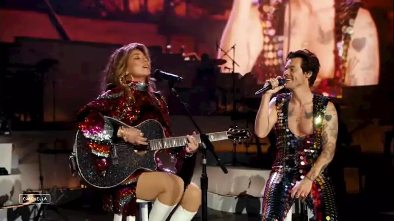 WATCH: Harry Styles, Shania Twain sing ‘You’re Still The One’ at Coachella 2022