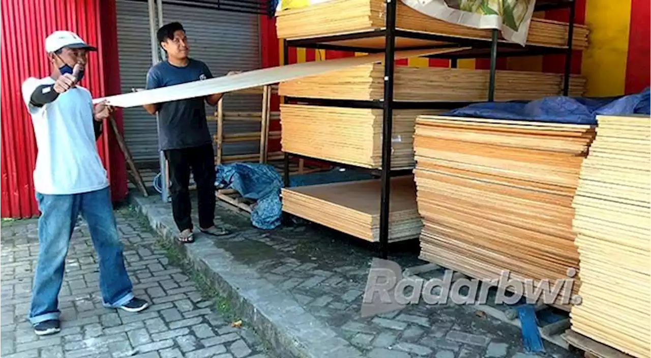 Tripleks Harga Grosir dan Aneka Besi Ada di Sini