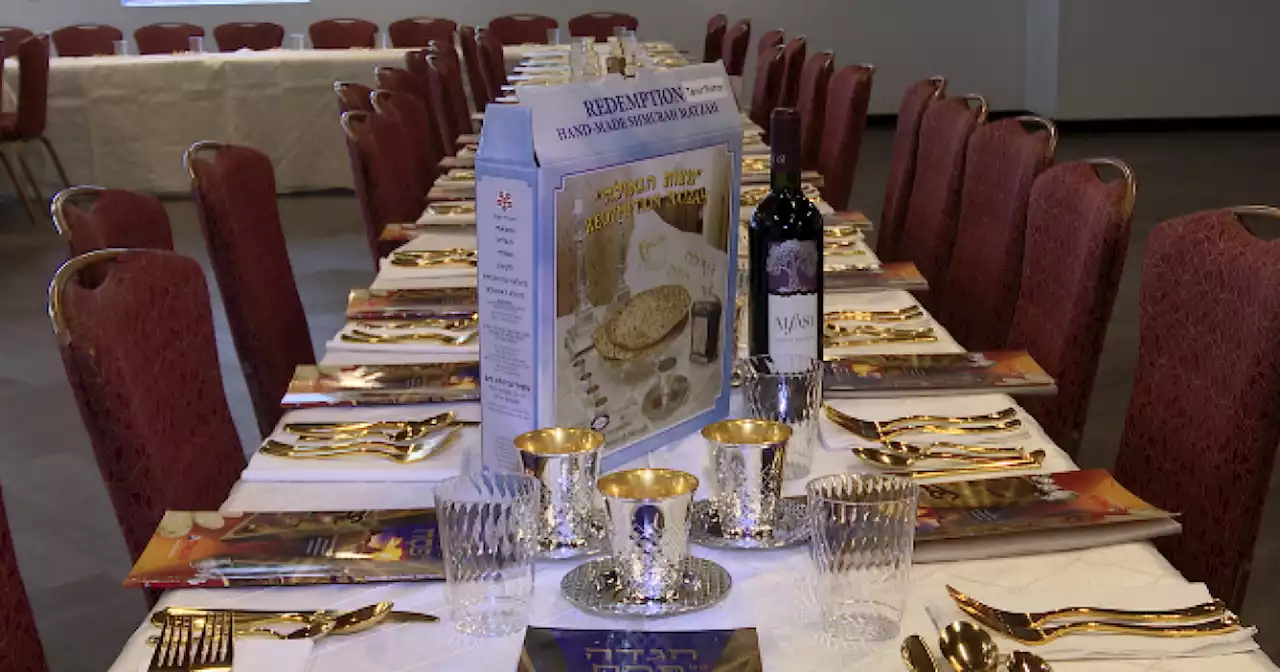 Chabad Tucson celebrates Passover with Matzah from Ukraine