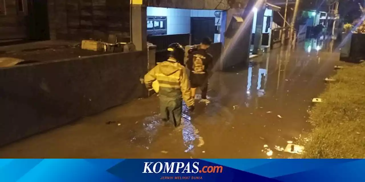 Luapan Sungai Citarum Rendam Permukiman Warga di Dayeuhkolot, Kabupaten Bandung