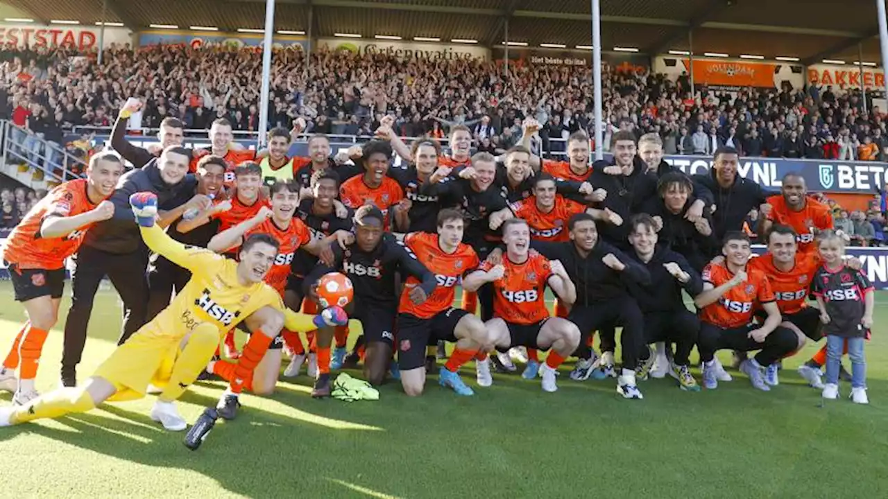 FC Volendam dicht bij promotie naar eredivisie dankzij zege op tiental Jong Ajax