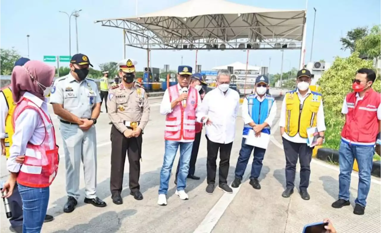 Tiga Rekayasa Lalu Lintas di Tol Cipali Saat Mudik |Republika Online