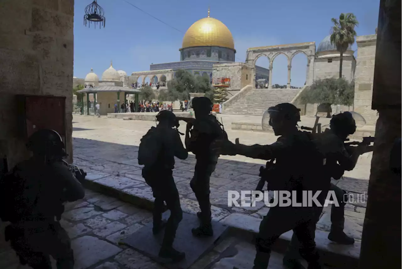 UEA Kecam Penyerangan Israel di Masjid Al Aqsa |Republika Online