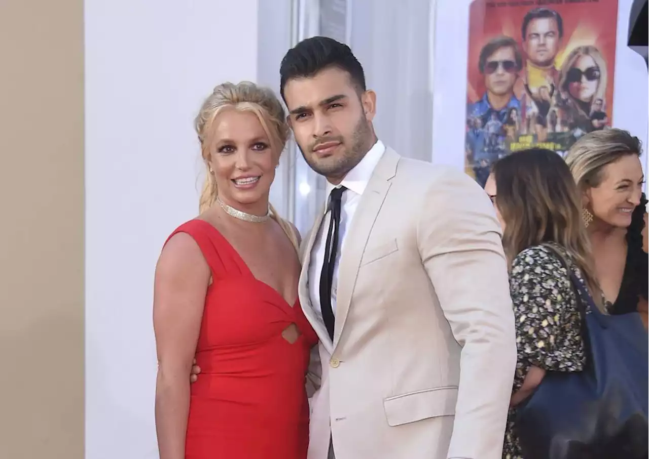 Here’s Why the Internet Thinks Britney Spears Just Revealed Her 3rd Baby’s Sex - & Name!