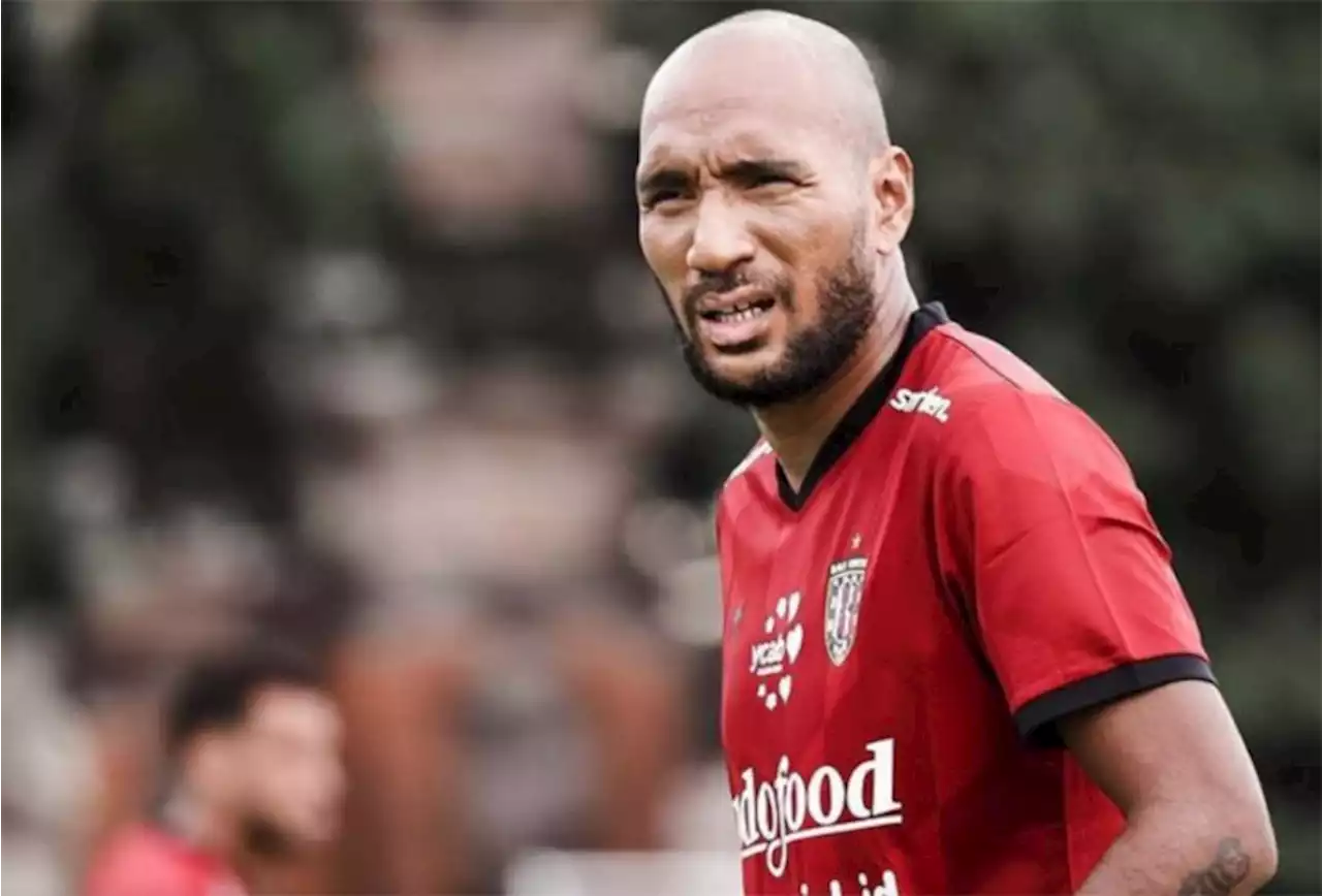 Bali United Pertahankan Bek Senior Leo Tupamahu