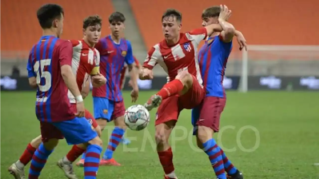 Di Sela IYC, Barcelona U-18 dan Atletico Madrid U-18 Berwisata di Jakarta