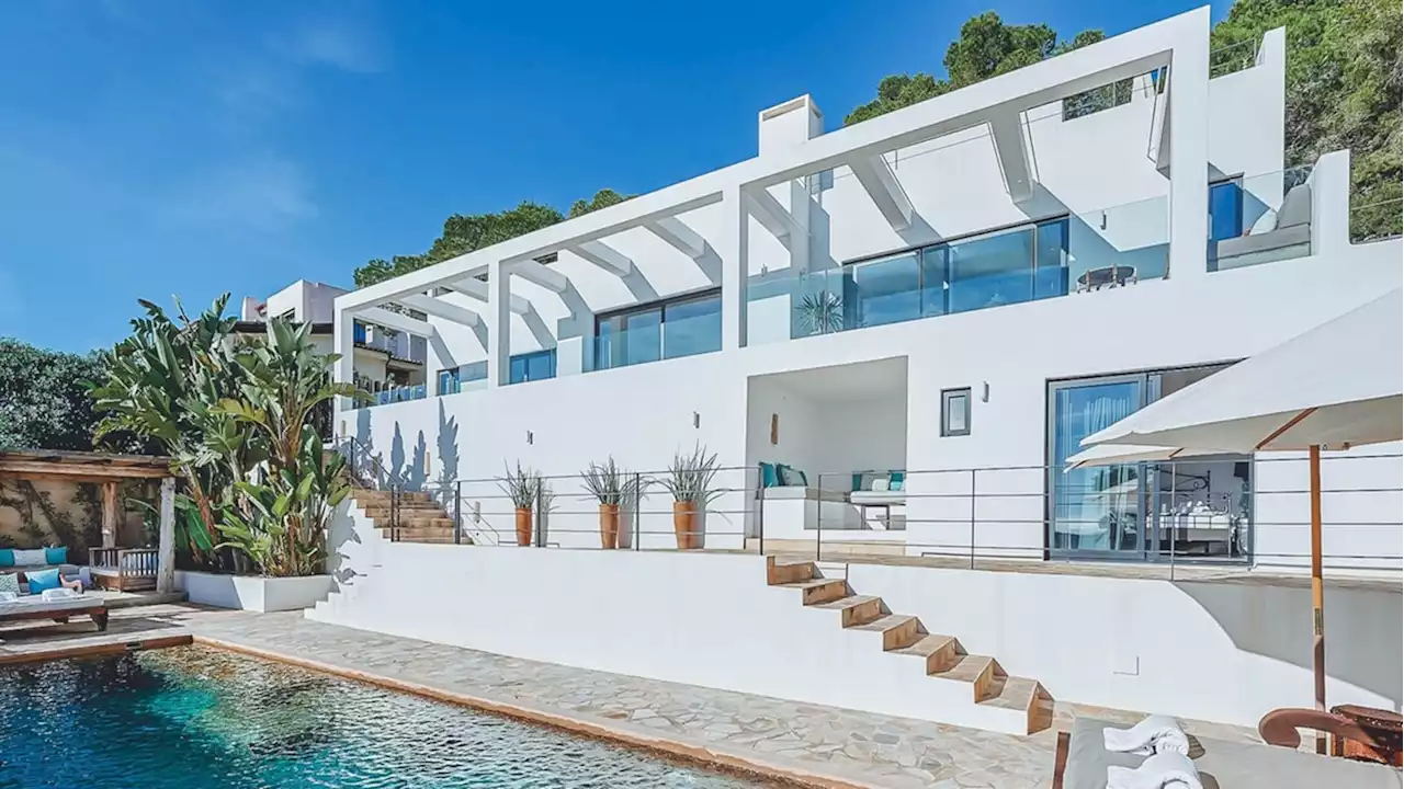 OMG, I Want to Rent That House: Es Cubells, Ibiza