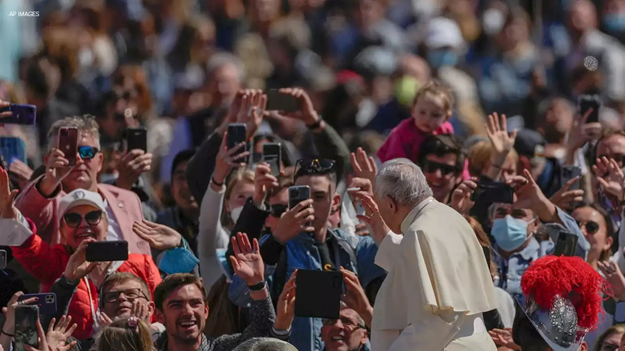 Pope makes Easter plea for Ukraine peace, cites nuclear risk