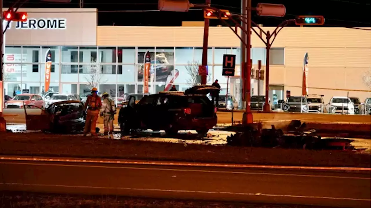 Two people dead in collision following chase by Saint-Jérôme police | CBC News