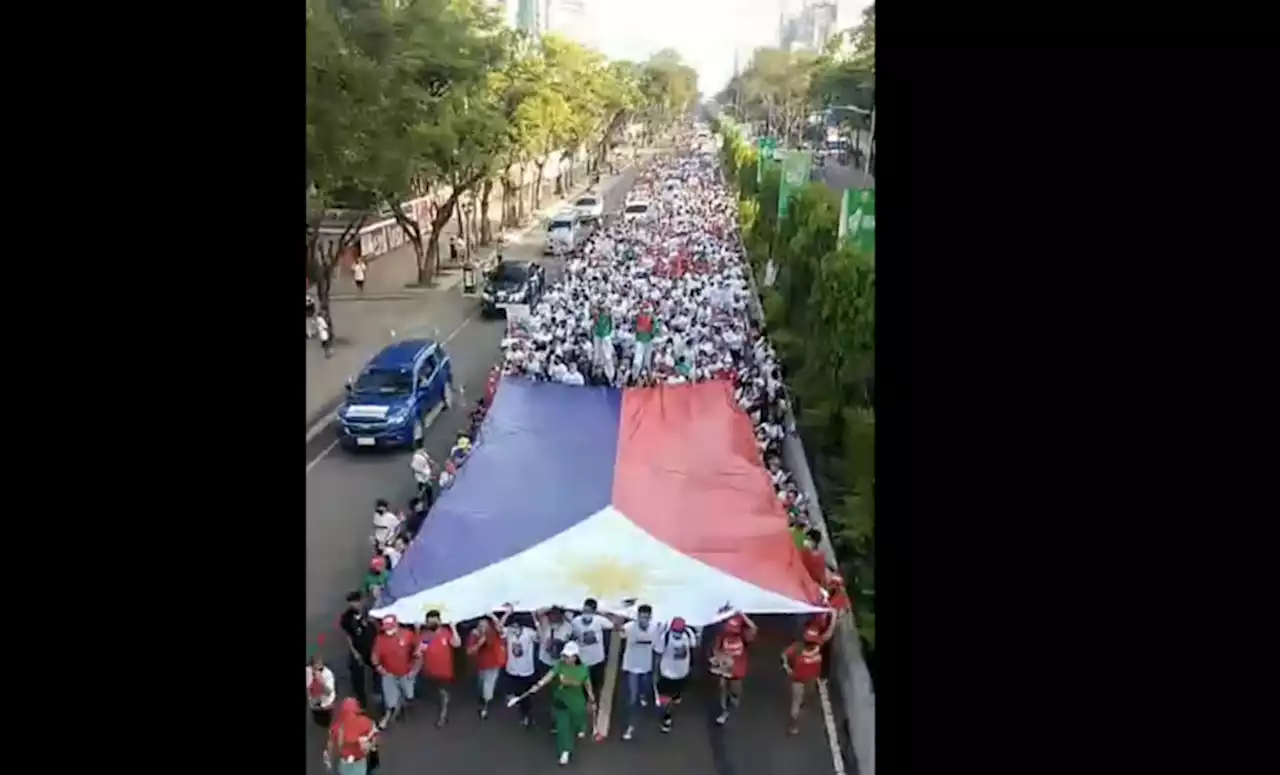 UniTeam supporters in Cebu hold ‘Unity Walk’ ahead of grand rally