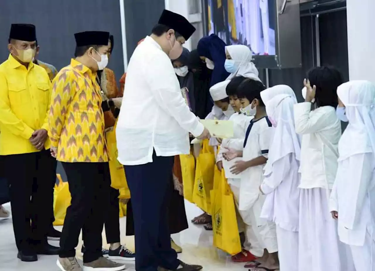 Buka Bersama dan Santuni Anak Yatim, Airlangga Didoakan Jadi Presiden 2024