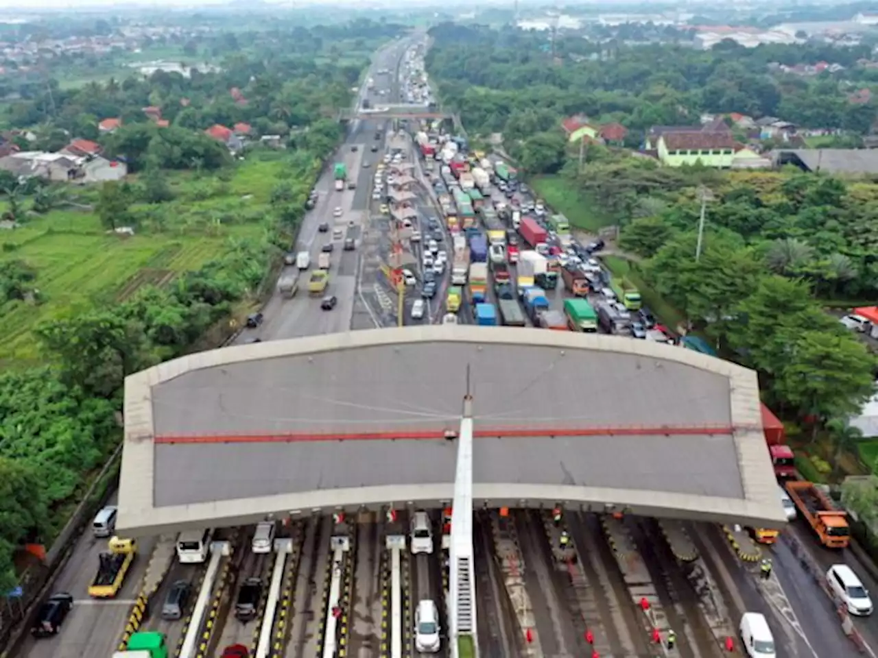 Cek Kesiapan Ruas Jalan Jabar dan Jateng, Pasar Titik Rawan Kemacetan